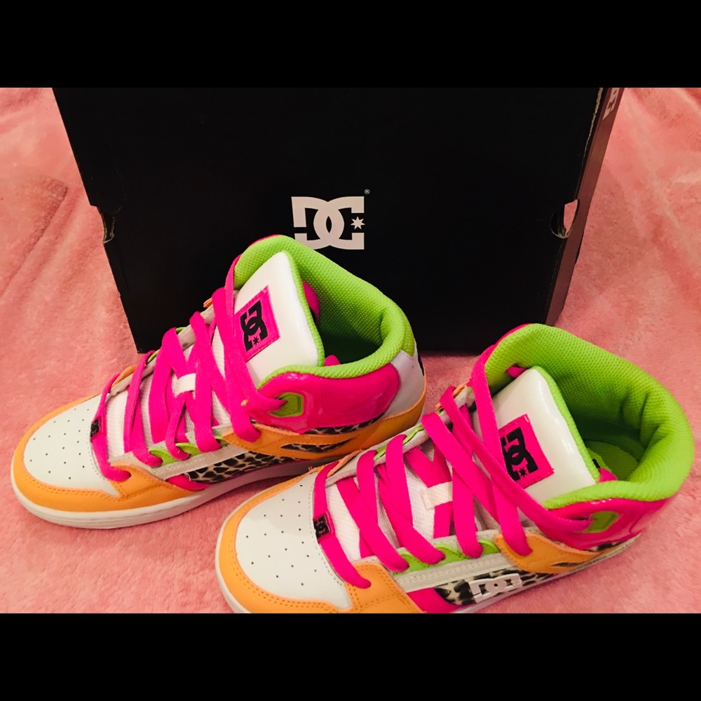 Girl youth 6.5 rebound se dc shoes